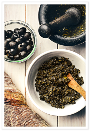 Tapenada z czarnych oliwek